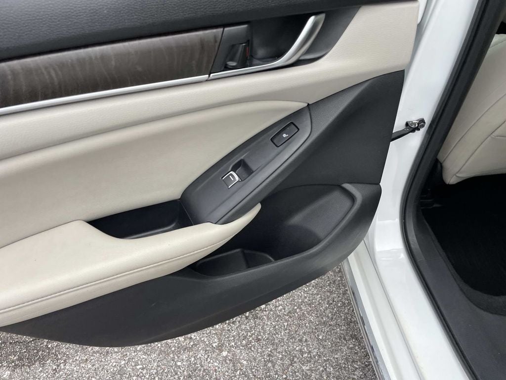 2022 Honda Accord Hybrid Touring