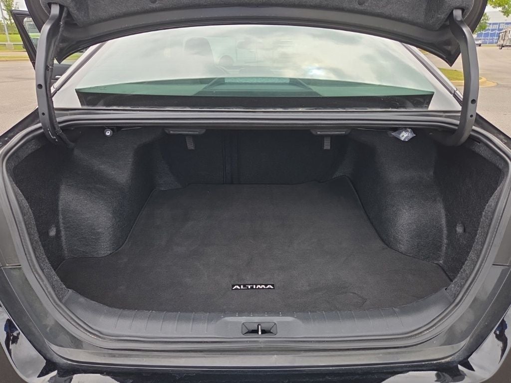 2025 Nissan Altima 2.5 SR