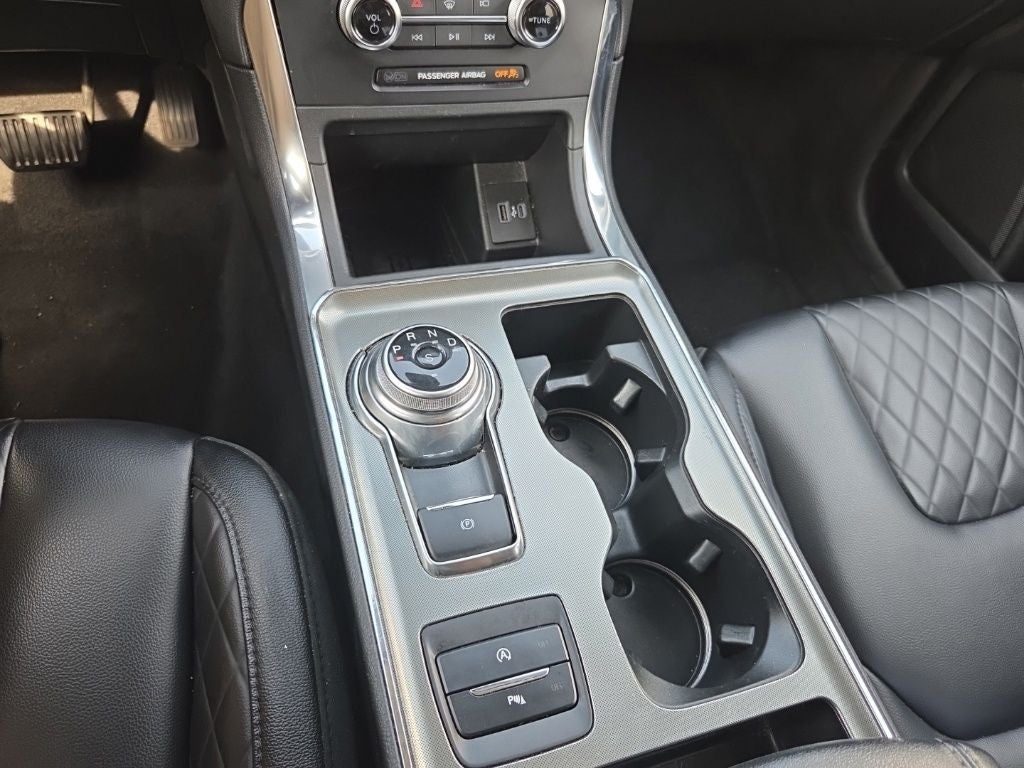 2024 Ford Edge Titanium