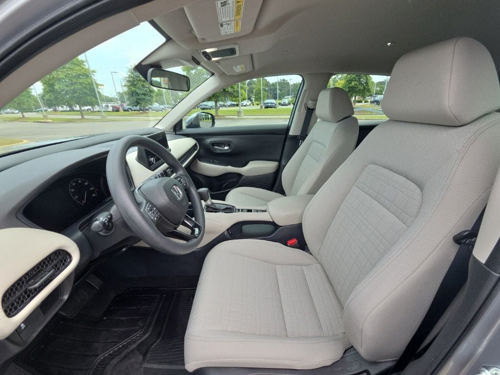 2025 Honda HR-V LX