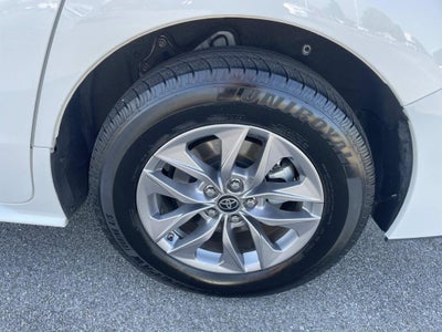2023 Toyota Sienna LE 8 Passenger
