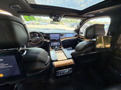 2022 Jeep Grand Wagoneer Series III