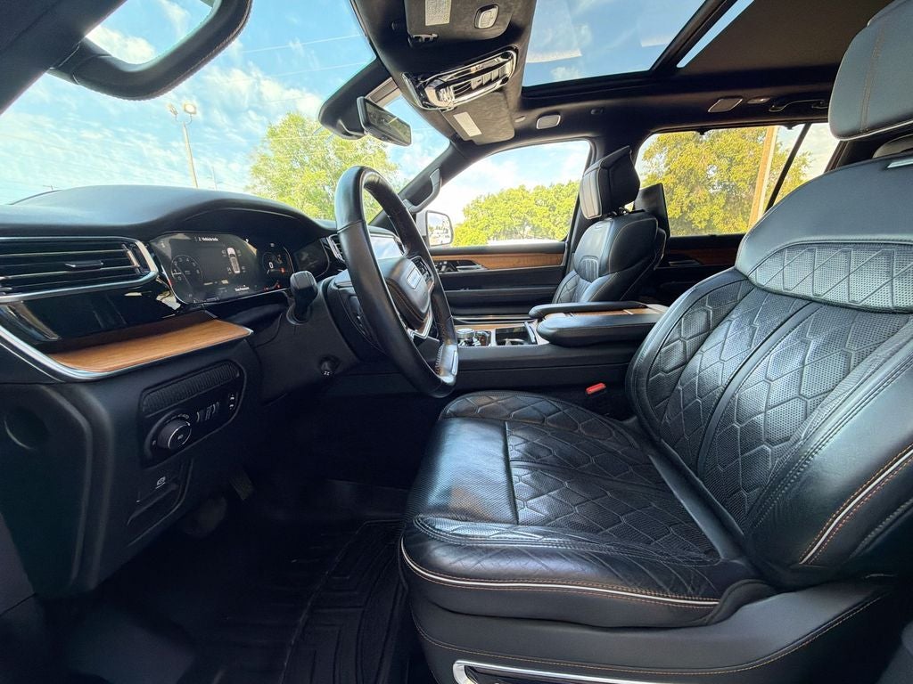 2022 Jeep Grand Wagoneer Series III