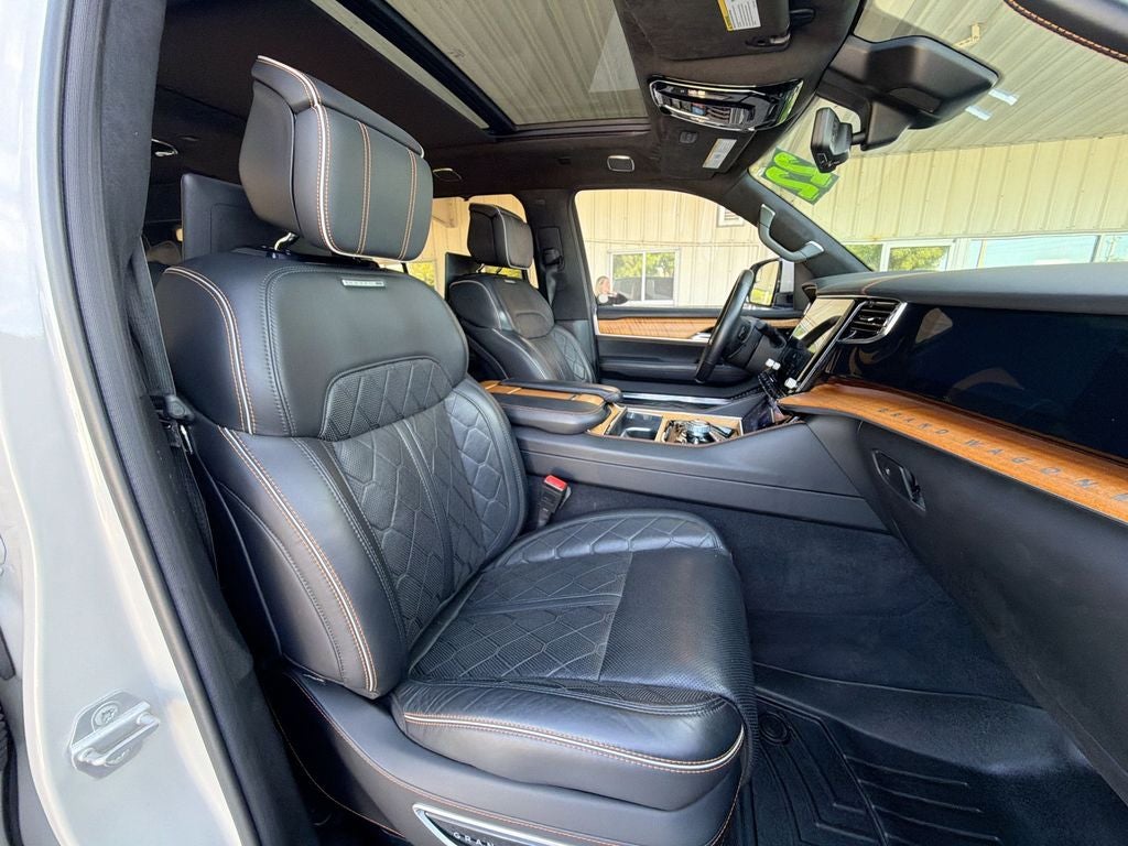 2022 Jeep Grand Wagoneer Series III