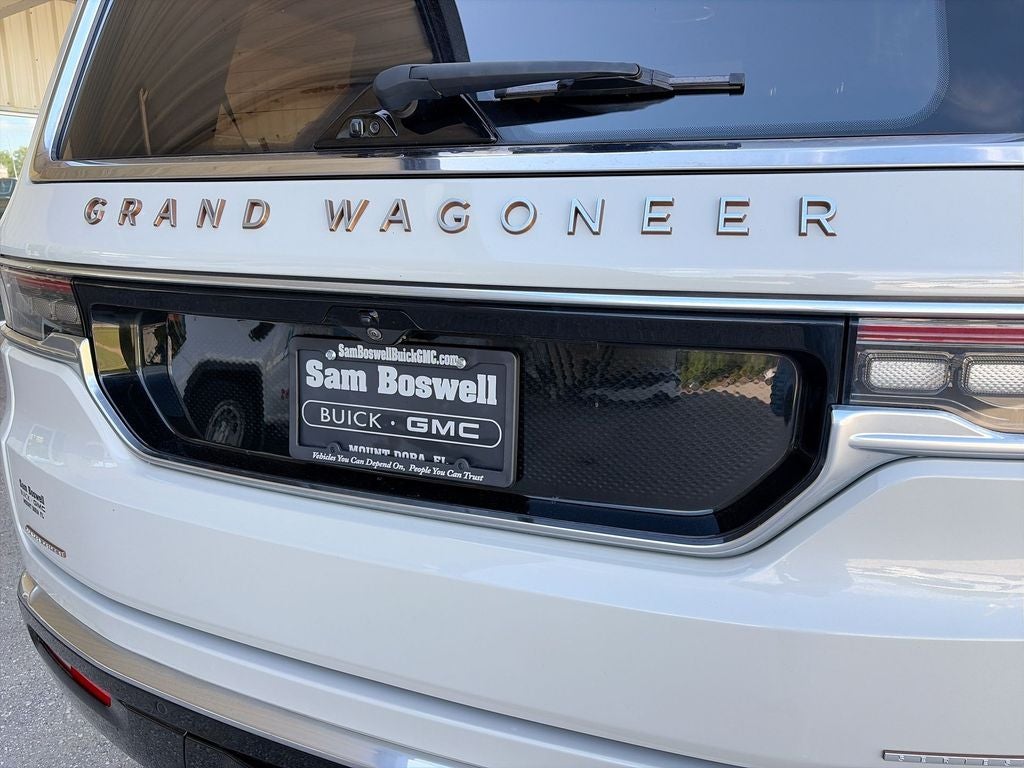 2022 Jeep Grand Wagoneer Series III