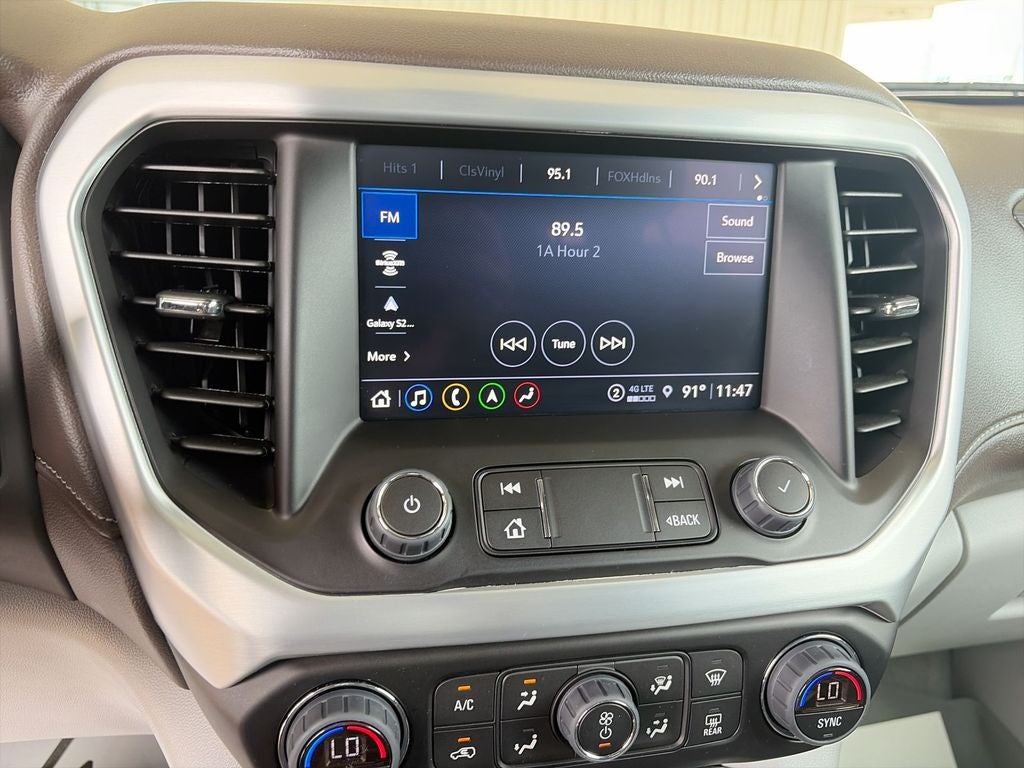 2023 GMC Acadia SLT