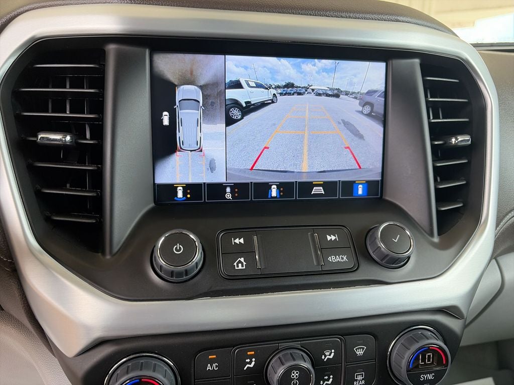 2023 GMC Acadia SLT