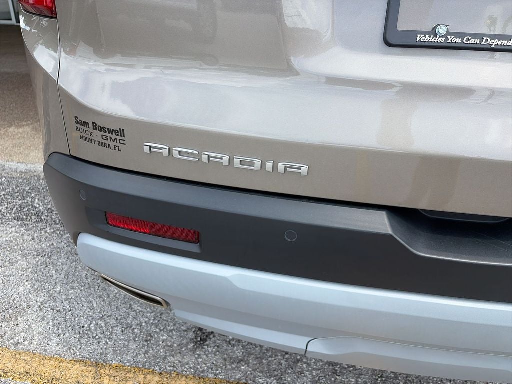 2023 GMC Acadia SLT