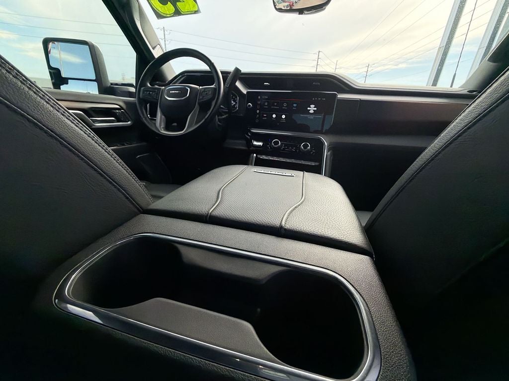 2025 GMC Sierra 2500HD Denali