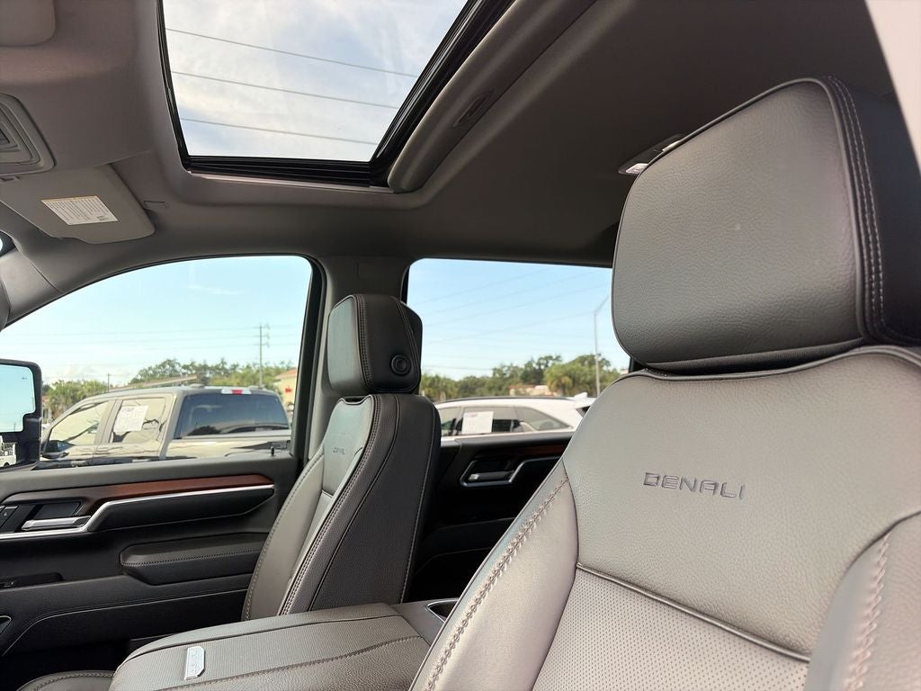 2025 GMC Sierra 2500HD Denali