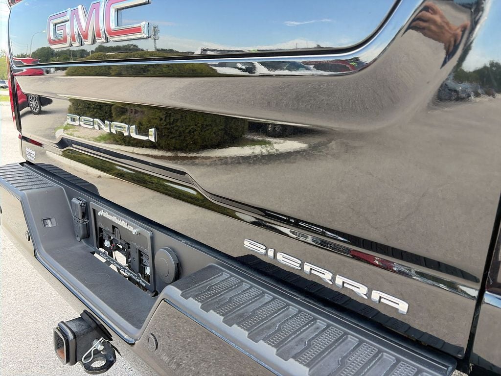 2025 GMC Sierra 2500HD Denali