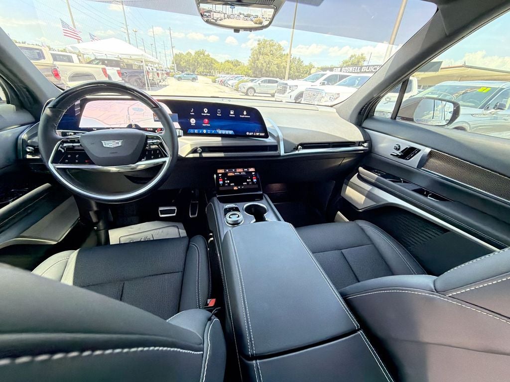 2026 Cadillac VISTIQ Luxury