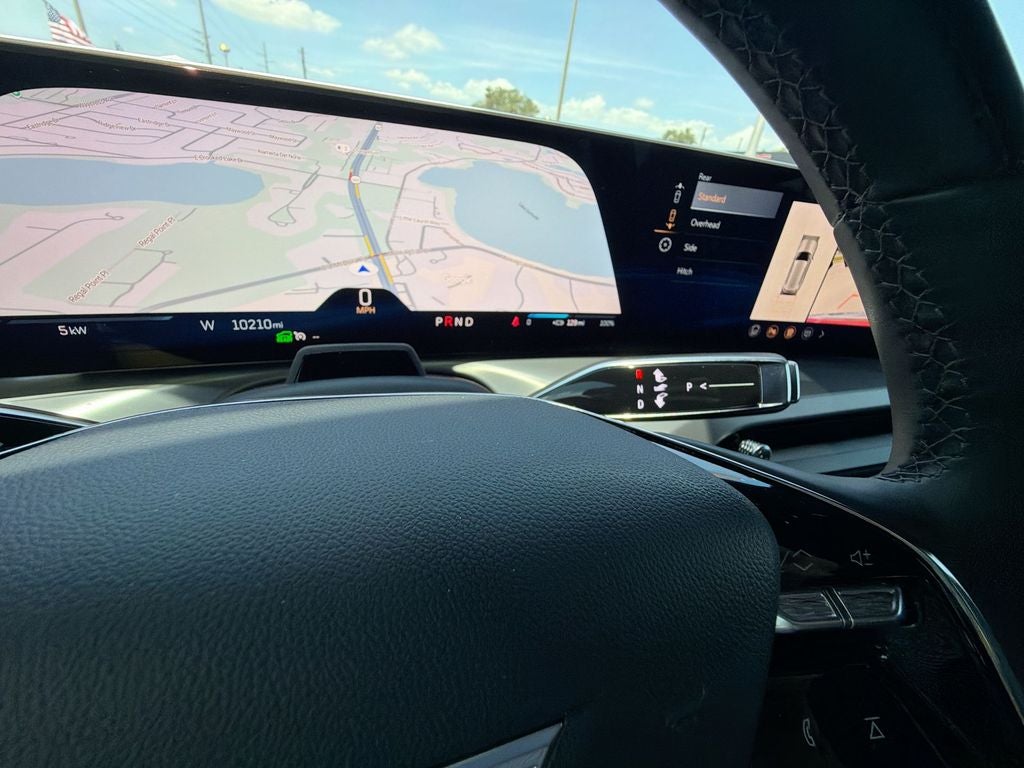 2026 Cadillac VISTIQ Luxury