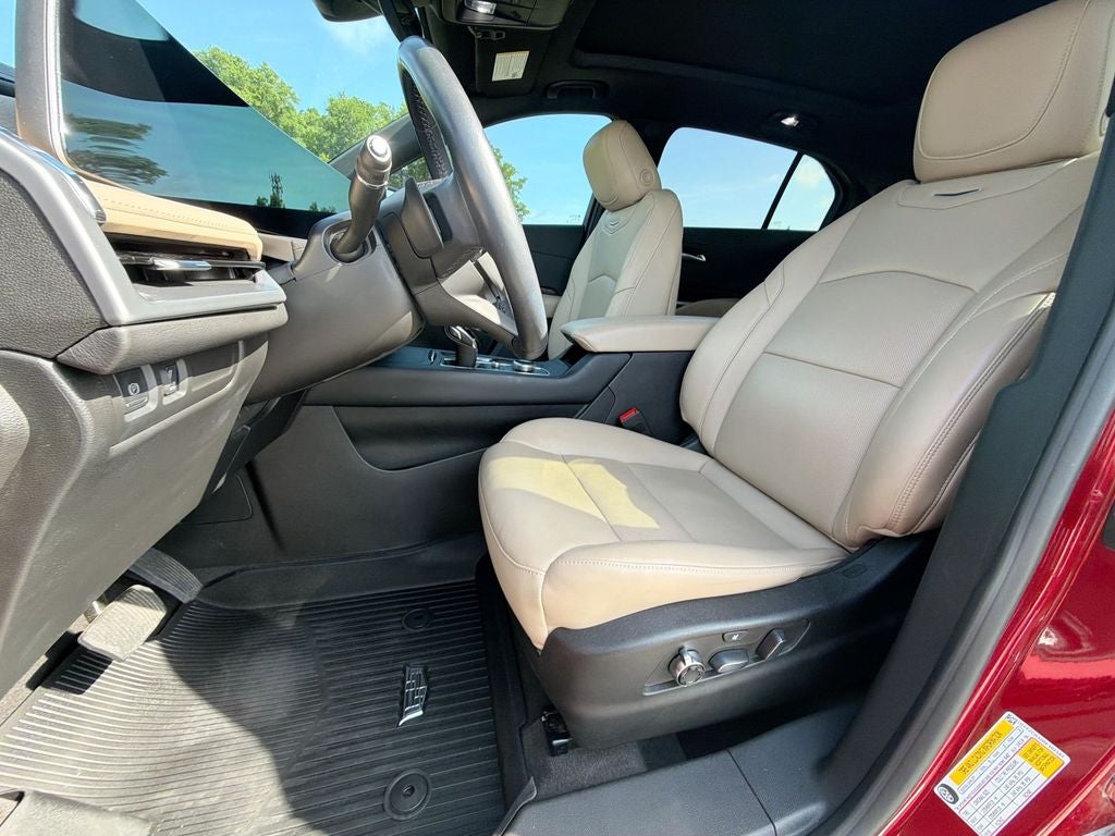 2024 Cadillac XT4 Premium Luxury