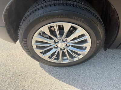 2024 Cadillac XT4 Premium Luxury