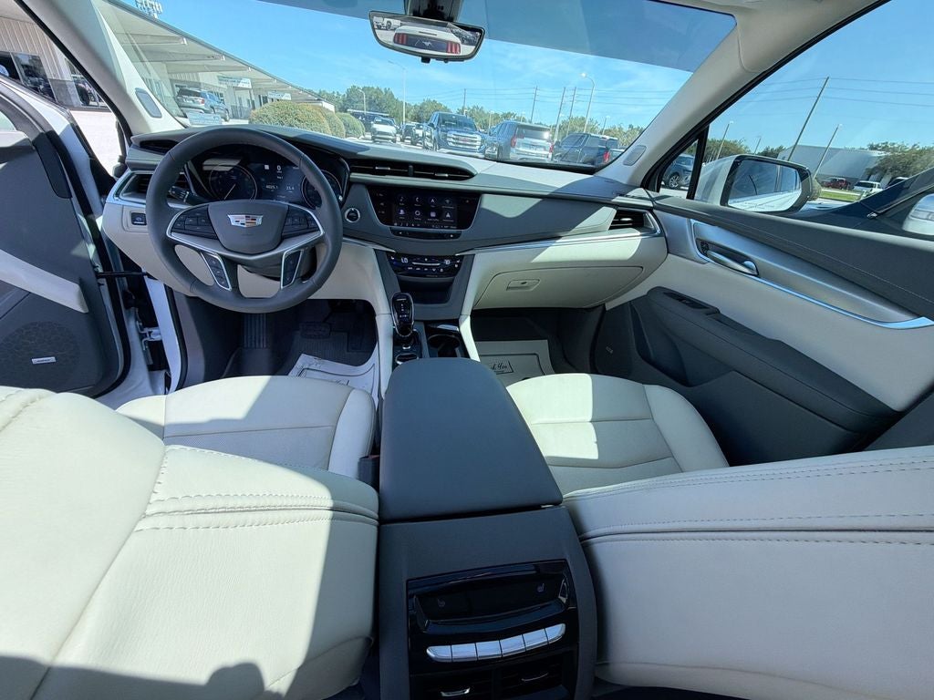 2026 Cadillac XT5 Premium Luxury