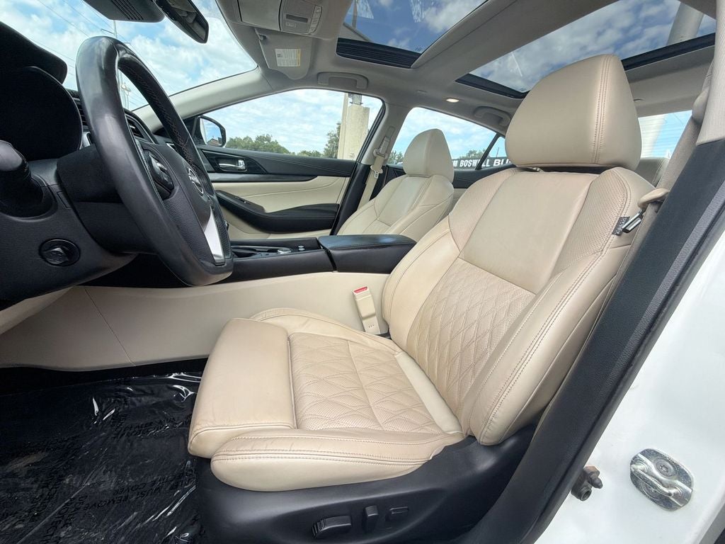 2023 Nissan Maxima Platinum