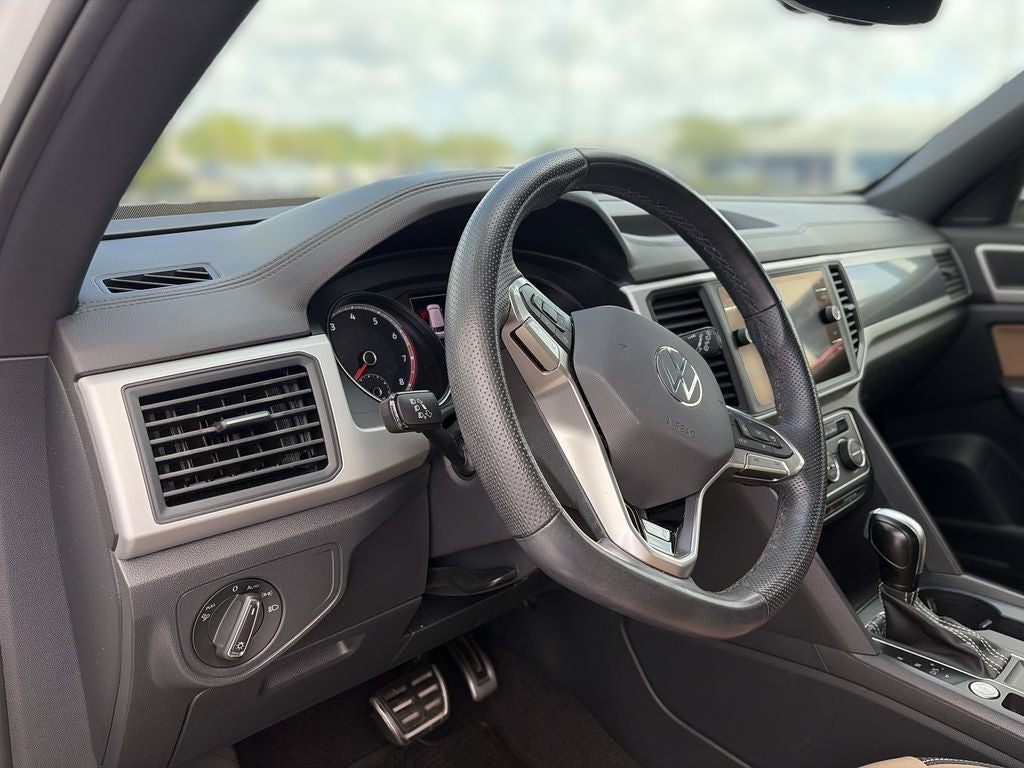 2021 Volkswagen Atlas Cross Sport 3.6L V6 SE w/Technology R-Line