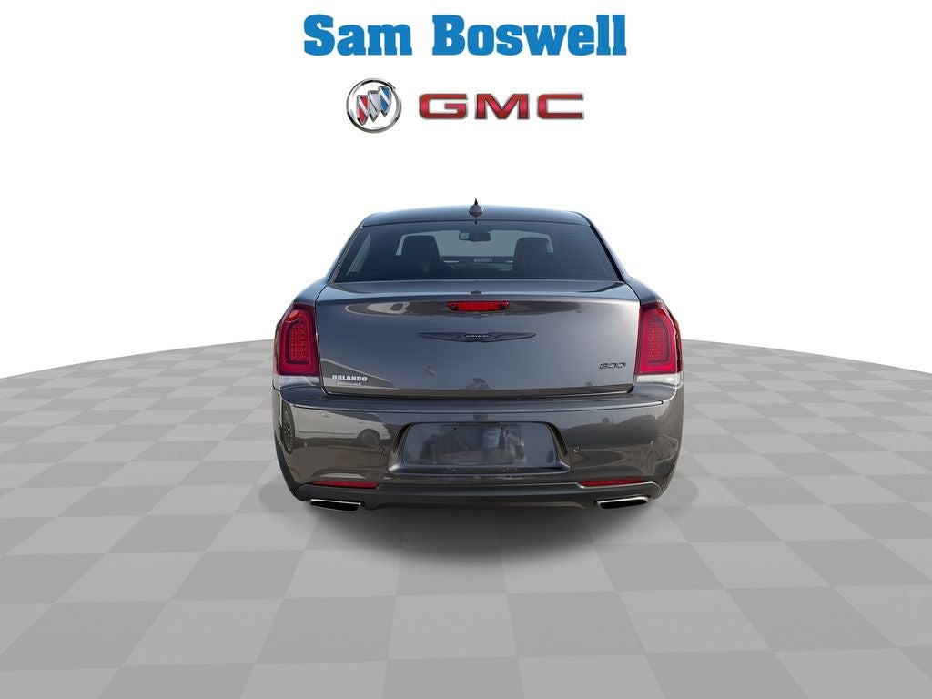 2023 Chrysler 300 Touring