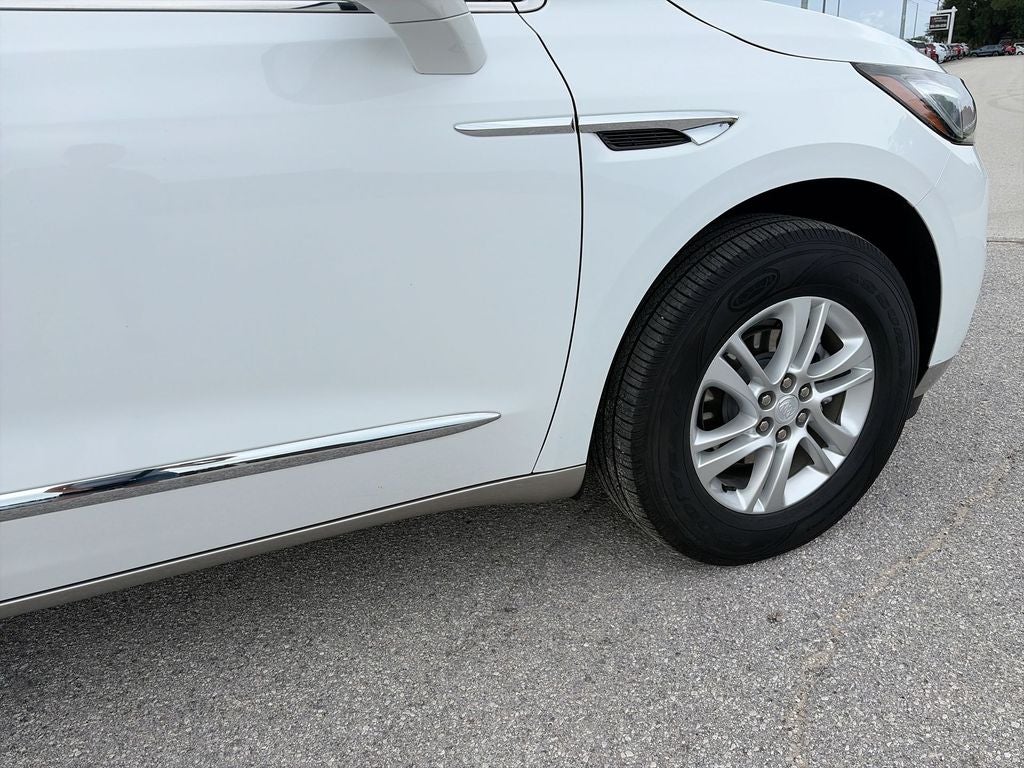 2021 Buick Enclave Essence