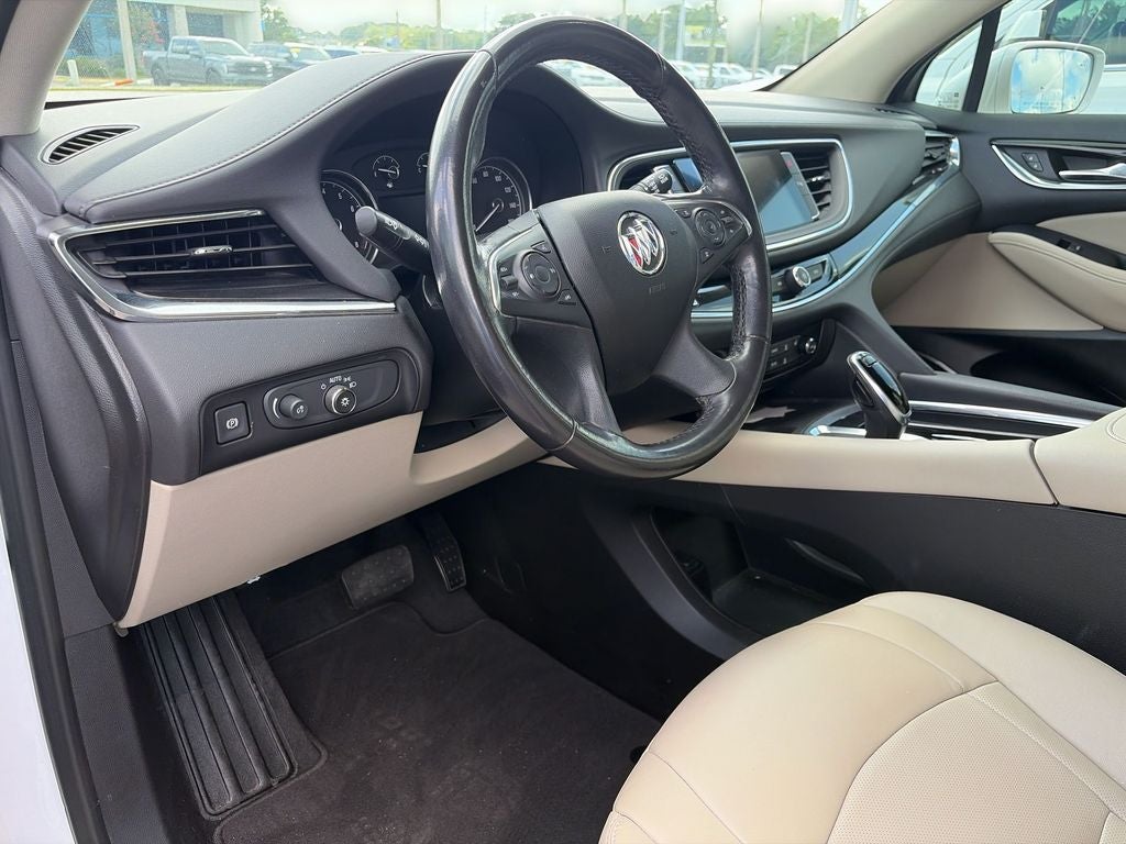 2020 Buick Enclave Essence