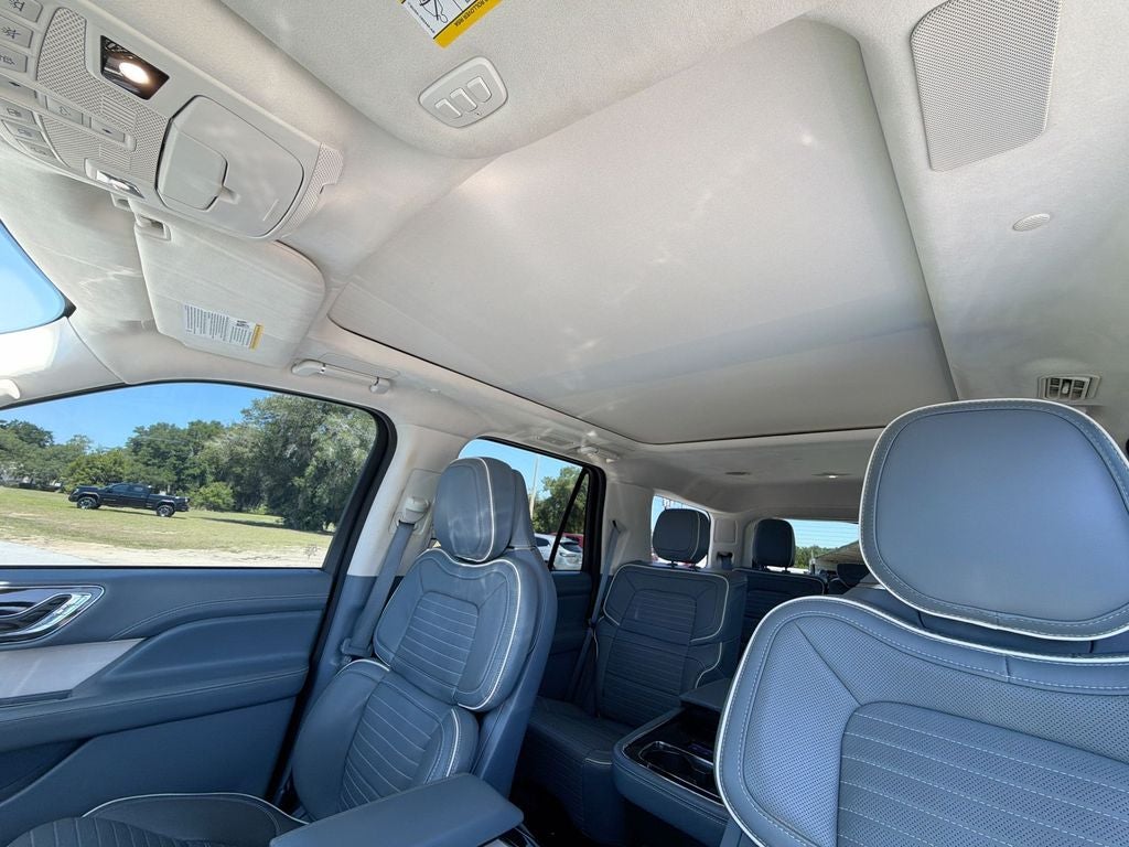 2023 Lincoln Navigator Black Label