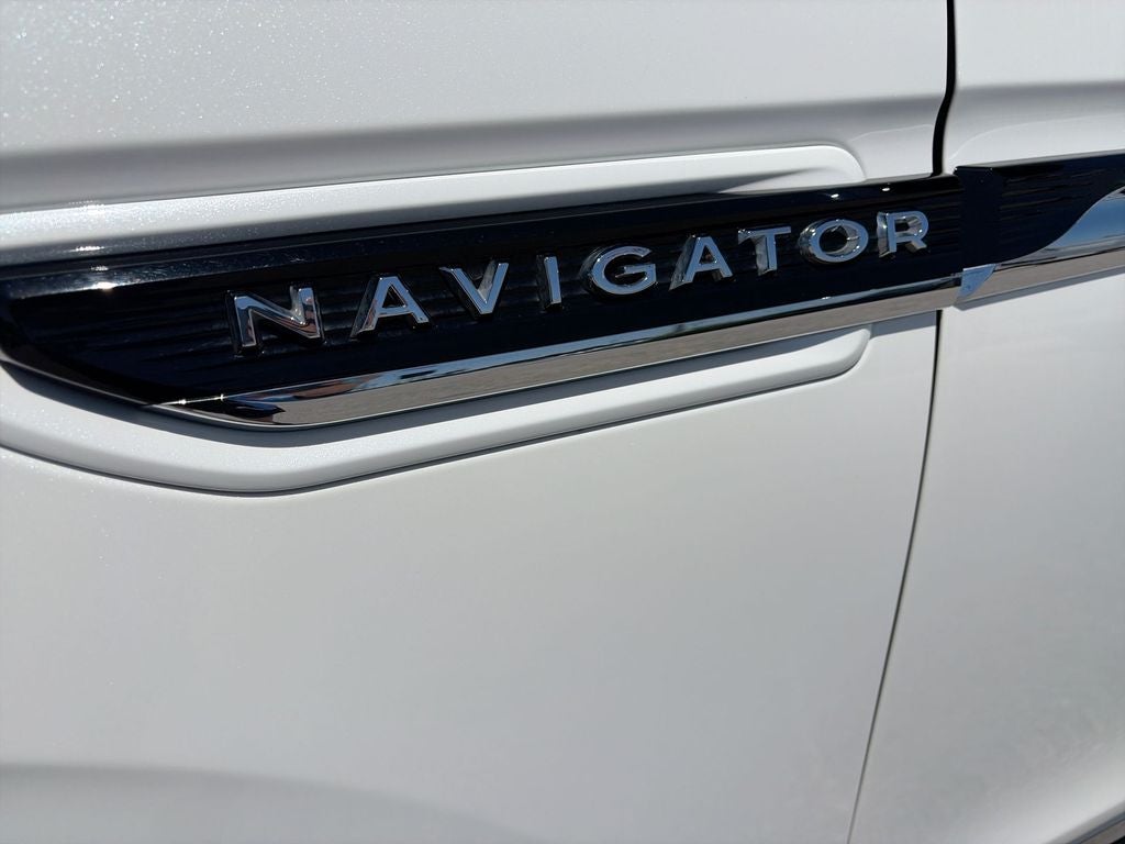 2023 Lincoln Navigator Black Label