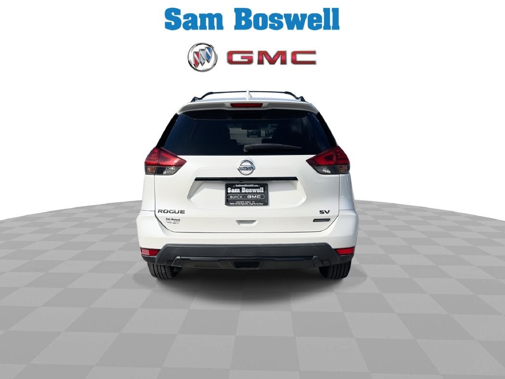 2018 Nissan Rogue SV