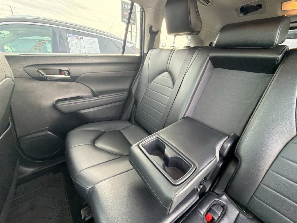 2024 Toyota Highlander XLE