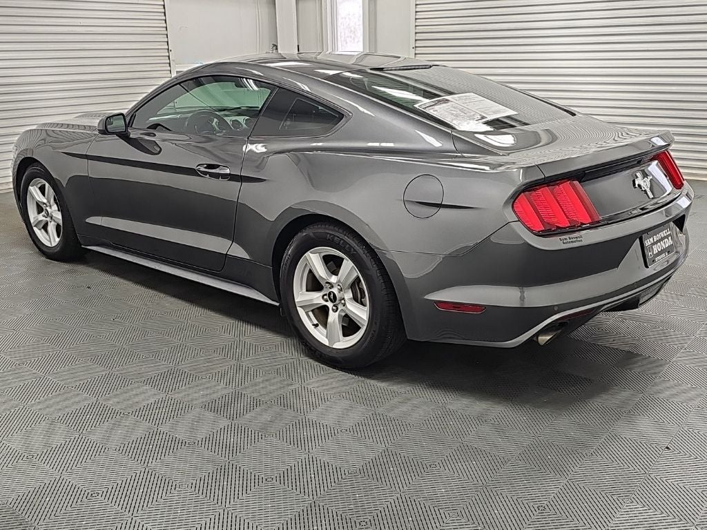 2017 Ford Mustang V6