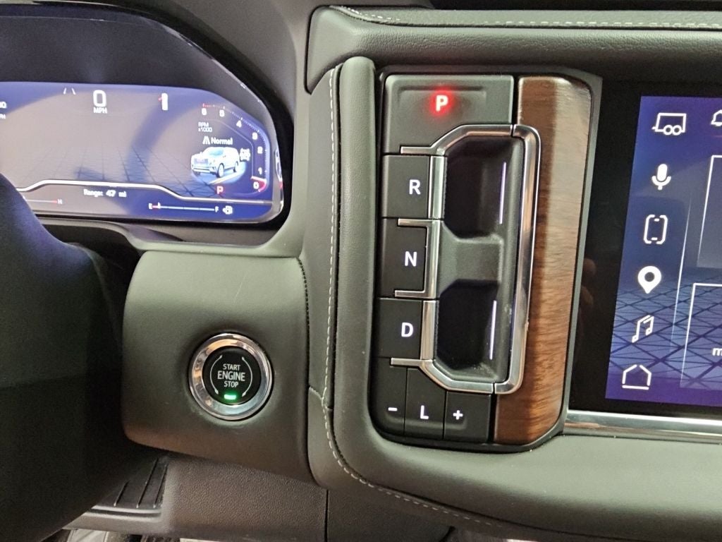 2023 GMC Yukon XL Denali Ultimate
