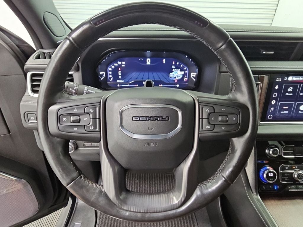 2023 GMC Yukon XL Denali Ultimate