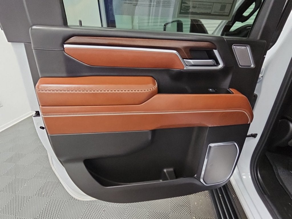 2025 GMC Sierra 2500HD Denali Ultimate