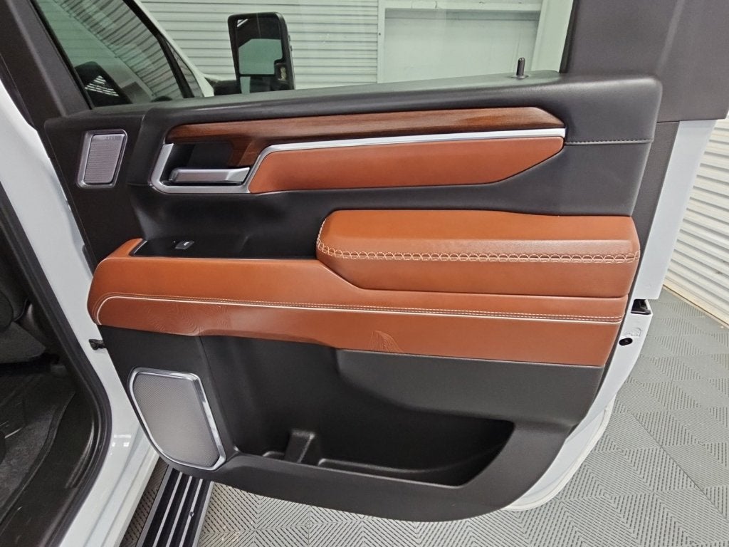 2025 GMC Sierra 2500HD Denali Ultimate