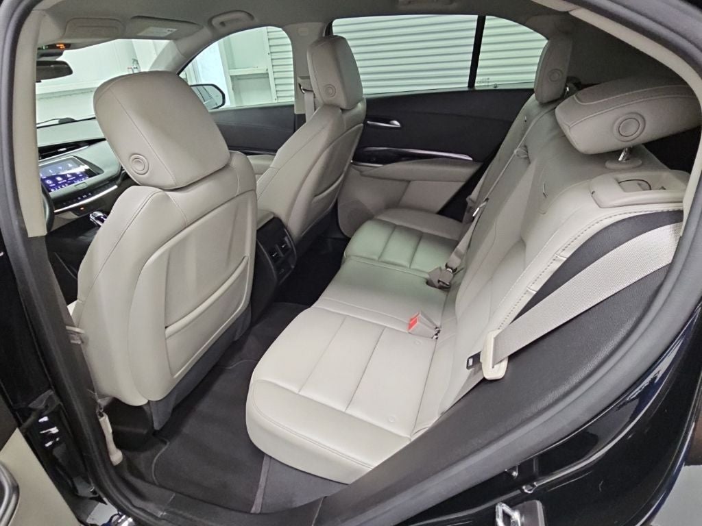 2023 Cadillac XT4 Luxury