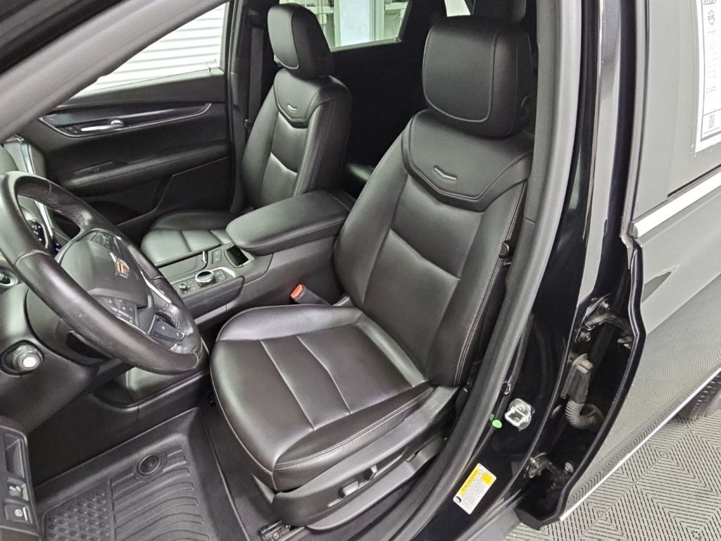 2021 Cadillac XT5 Luxury