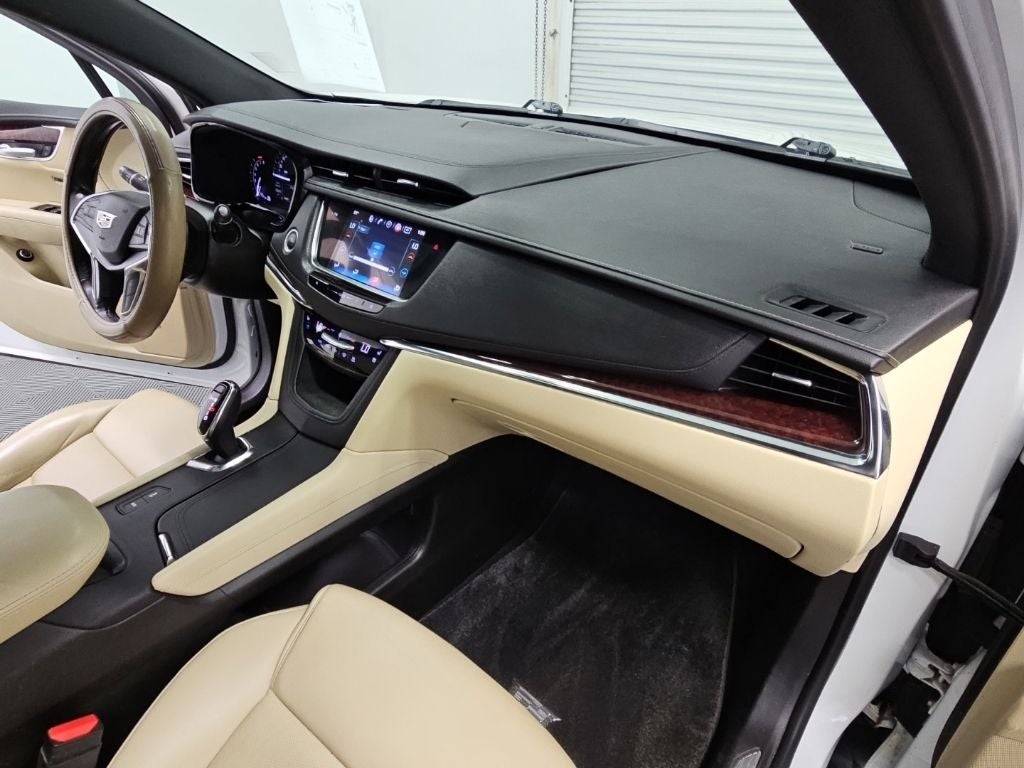 2019 Cadillac XT5 Premium Luxury
