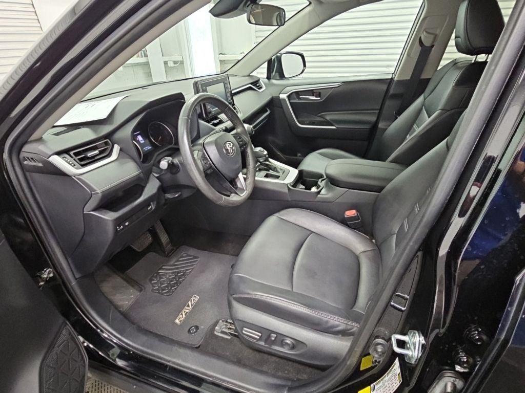 2021 Toyota RAV4 XLE Premium