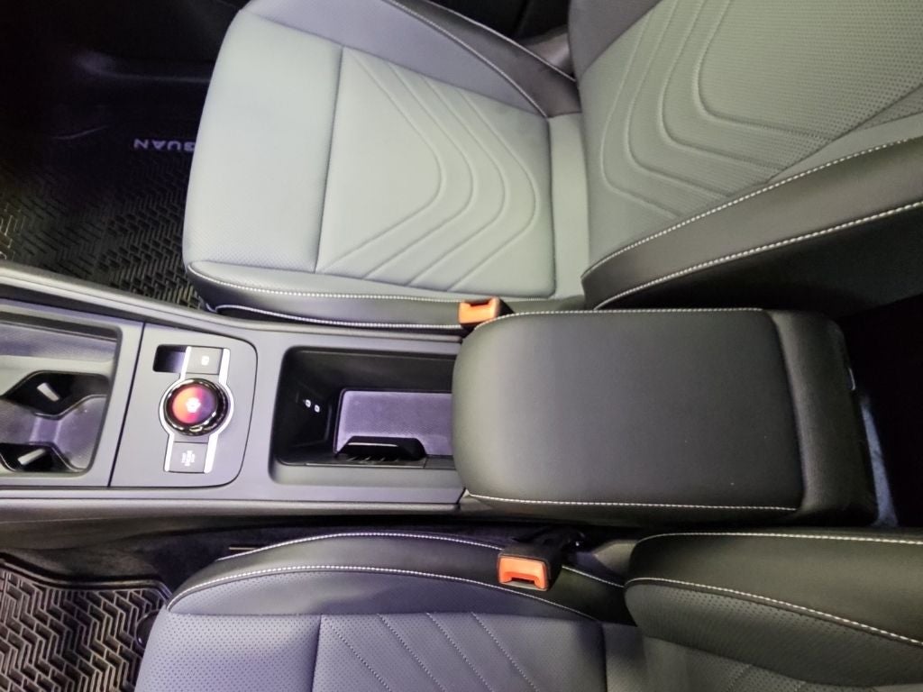 2025 Volkswagen Tiguan 2.0T SE R-Line Black