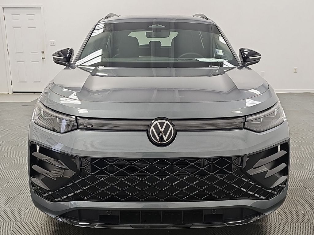 2025 Volkswagen Tiguan 2.0T SE R-Line Black