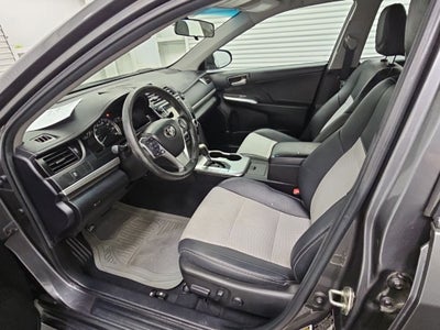 2014 Toyota Camry SE