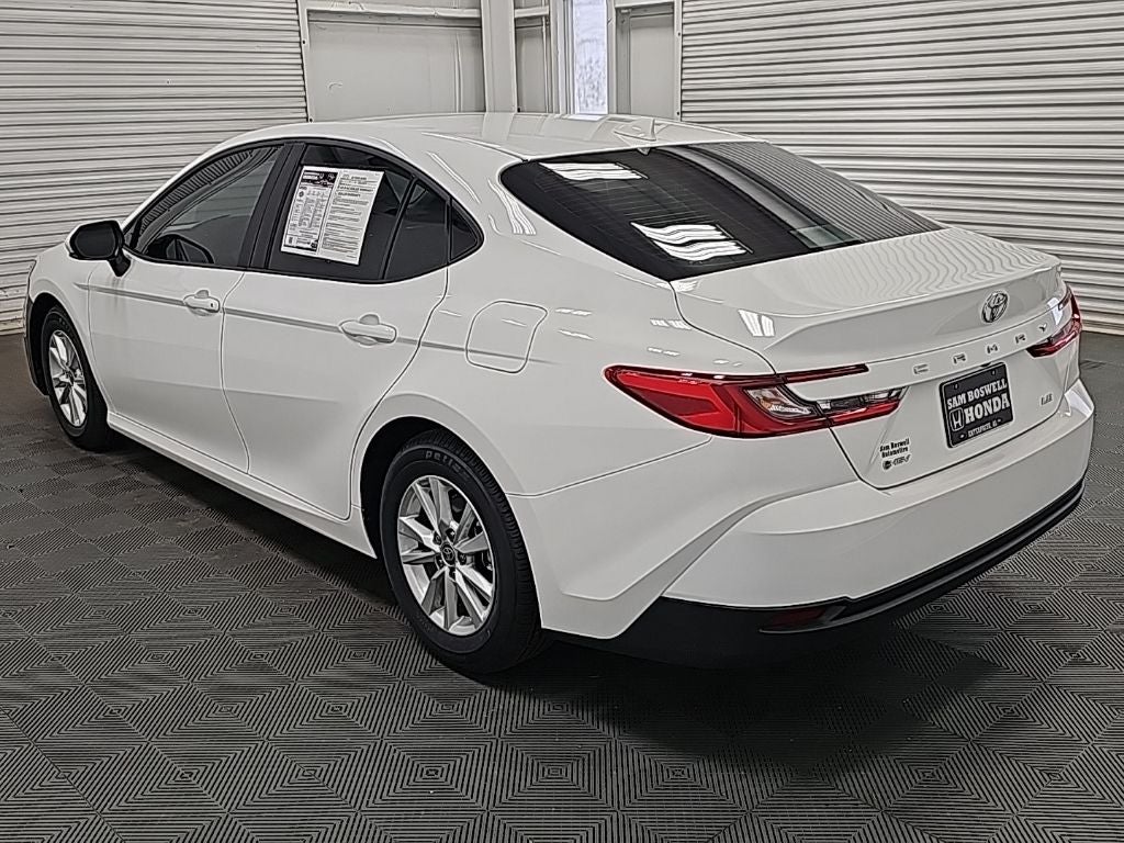 2025 Toyota Camry LE