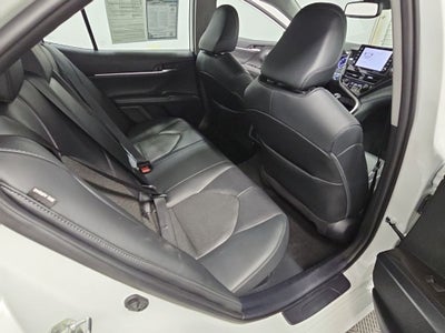2022 Toyota Camry Hybrid XLE
