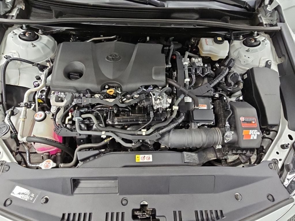 2022 Toyota Camry Hybrid XLE