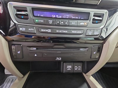 2022 Honda Pilot Touring 7 Passenger