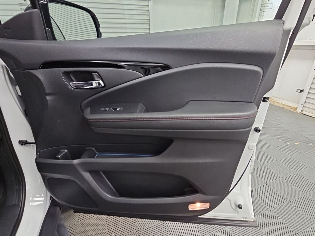 2025 Honda Ridgeline Black Edition
