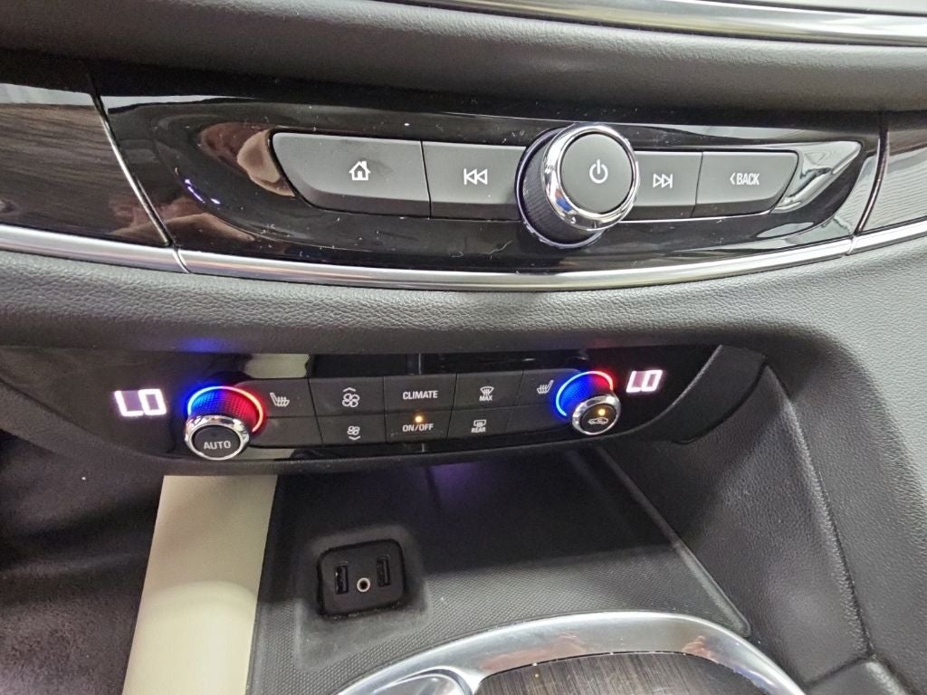 2019 Buick Enclave Essence