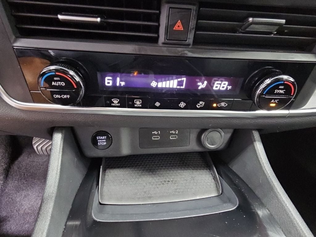 2025 Nissan Rogue SV