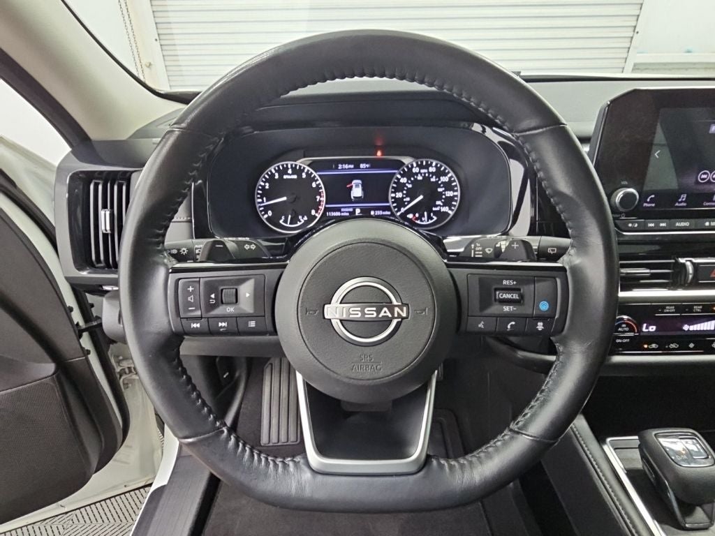2022 Nissan Pathfinder SV