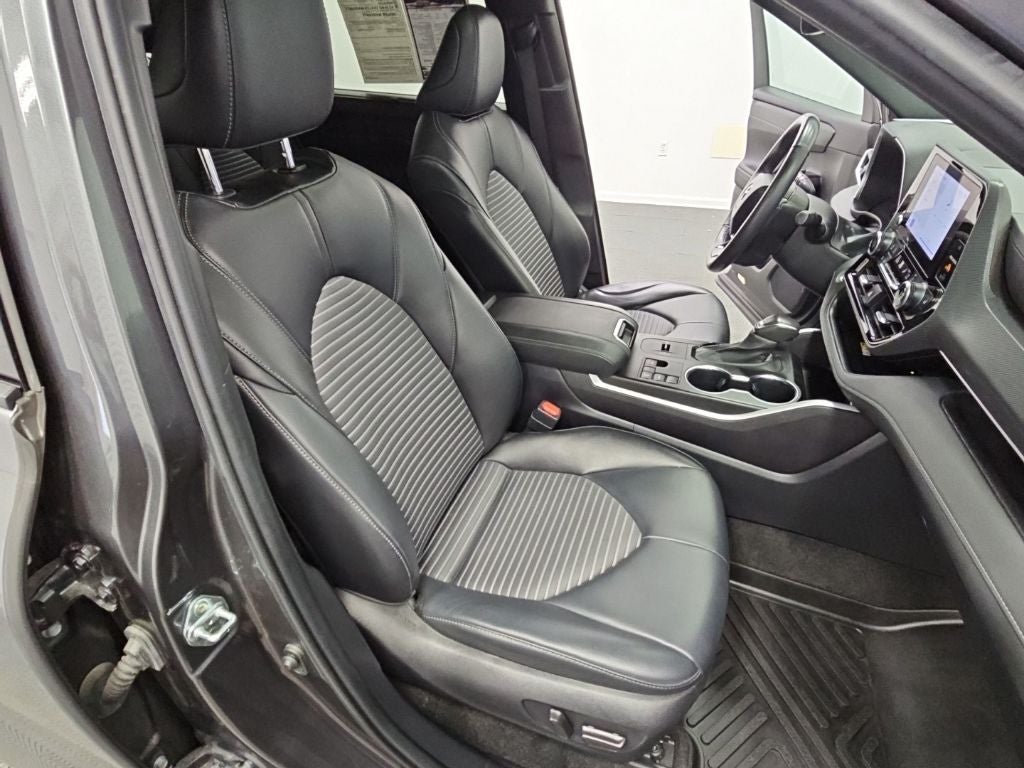 2024 Toyota Highlander XSE